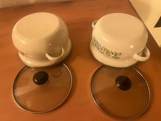 2 cazos pequeños decorados