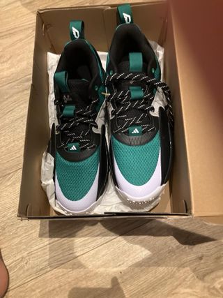 Zapatillas Baloncesto Adidas Negras y Verdes