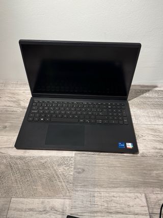 Notebook Dell Vostro - i7 di 11a generazione/16 GB di RAM/512
