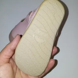 Zapato piel niña rosa de babilukids talla 24