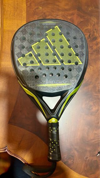 Pala Adidas Adipower Multiweight 3.3 2024