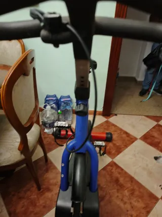 Bicicleta de Spinning Roja y Azul