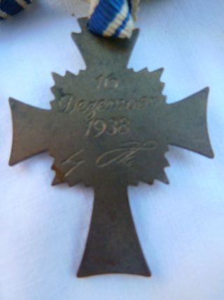 Lote 2 Cruces de Honor Madre Alemana