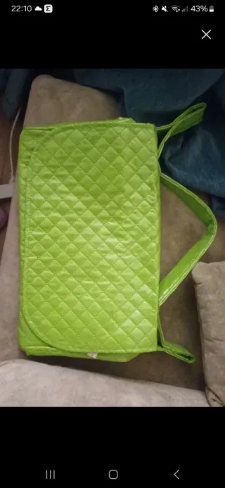Bolso acolchado silla paseo verde pistacho