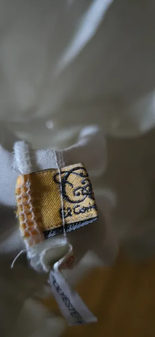 Blusa blanca con encaje