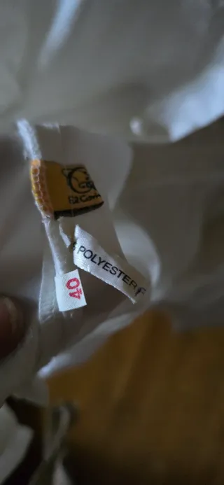 Blusa blanca con encaje