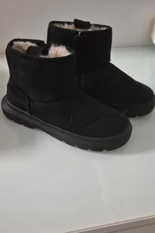 Botas Zara Negro Invierno (Uggs)