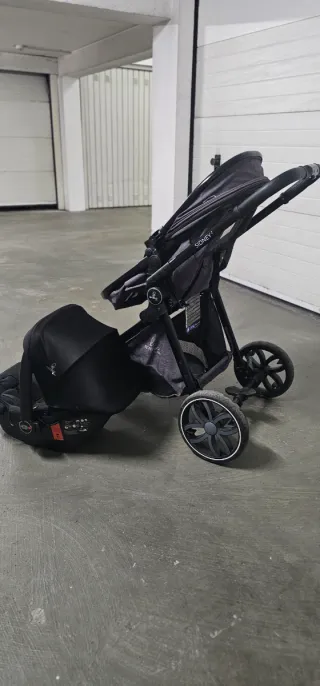 Carrinho de bebé Ovo e Alcofa