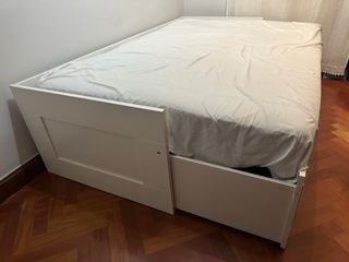 Diván blanco con 2 cajones