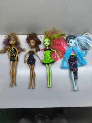Lote 4 Muñecas Monster High