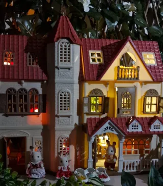 Casa Sylvanian Families con ascensor