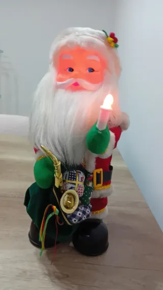 Figura Papanoel (se mueve,se ilumina y canta )