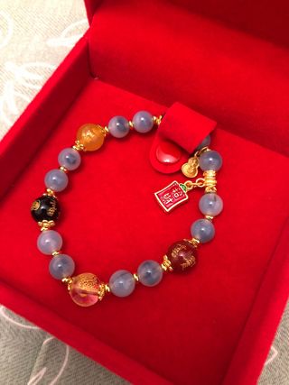 Braccialetto portafortuna nuovo