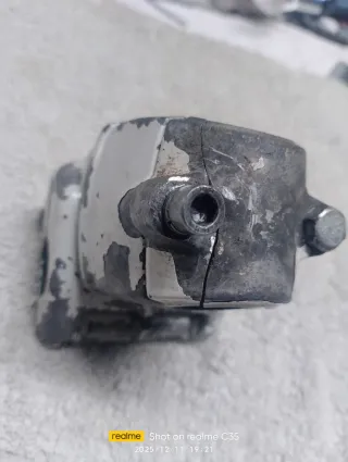 Soporte manillar Stihl 250