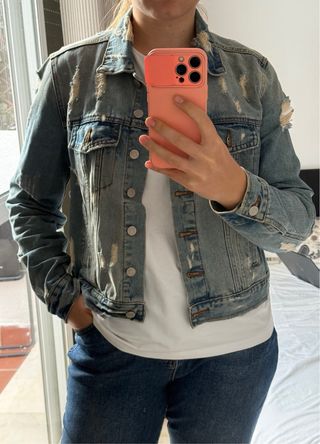 Chaqueta vaquera Vila desgastada