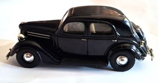 Modellino Ford V8 Pilot 1949 1:43