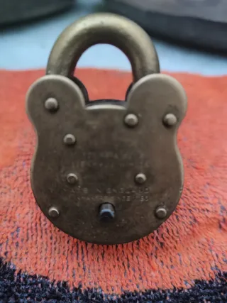 Candado antiguo Squire con llave