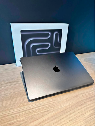 MacBook Pro M4 Pro Space Gray