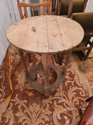 Mesa camilla redonda de madera