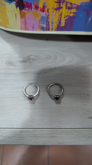 Coppia di anelli cuore rosso e zirconi pandora