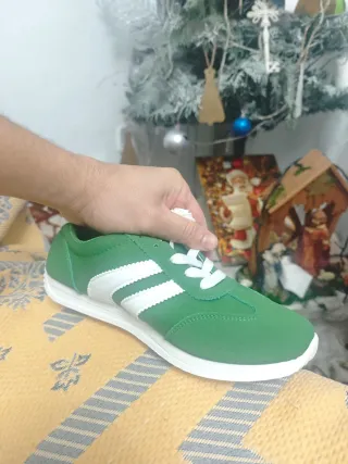Zapatillas Deportivas Verdes Talla 39