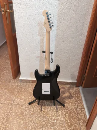 Squier by Fender Stratocaster Guitarra Eléctrica