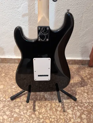 Squier by Fender Stratocaster Guitarra Eléctrica