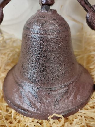 Campana di forgiatura per l'ingresso di casa