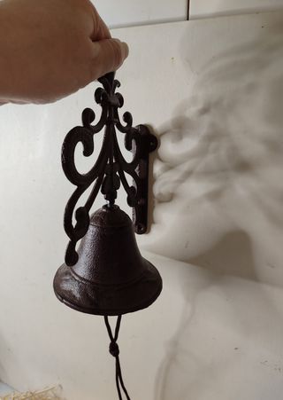 Campana di forgiatura per l'ingresso di casa