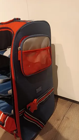 Maleta de viaje infantil roja con número 1