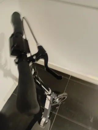 Patinete 2 ruedas plegable.