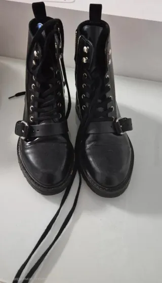 Botines All Saints Negros con Cordones