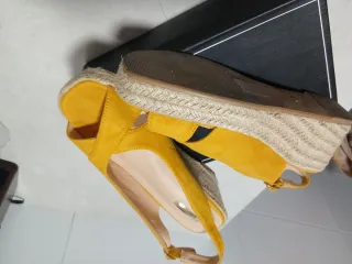 Sandalias Buonarotti Amarillas