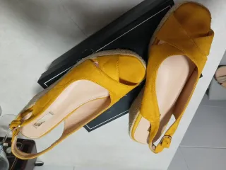 Sandalias Buonarotti Amarillas