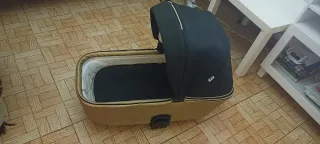 Capazo Carrito Dorado y Negro Marca Toral