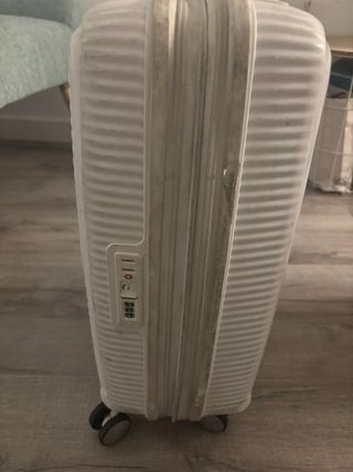 Maleta American Tourister blanca 4 ruedas