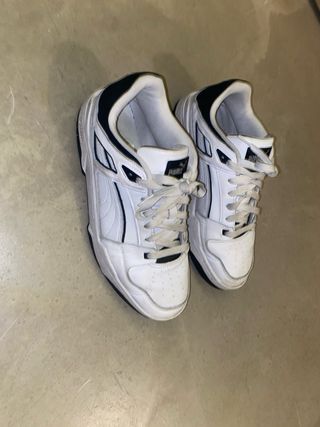 Zapatillas Puma Blancas y Negras