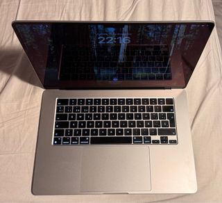 MacBook Air 15,3 Chip M3 Gris Espacial