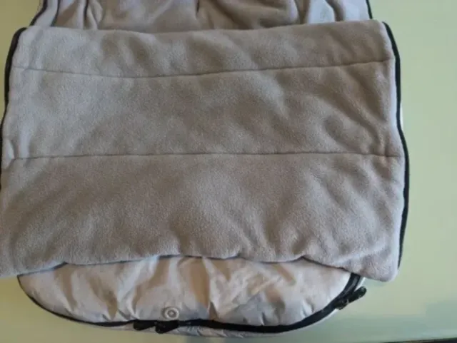 SACO GRIS BUGABOO REPELENTE AL AGUA