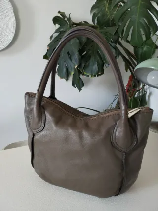 Borsa Coccinelle in vera pelle taupe – Made in Ita