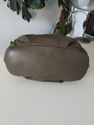 Borsa Coccinelle in vera pelle taupe – Made in Ita