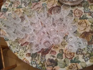 Servizio 27 bicchieri acqua vino liquore spumante