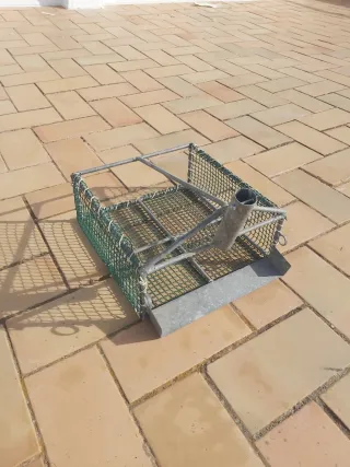 Coquinero metálico con malla