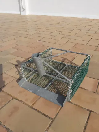 Coquinero metálico con malla