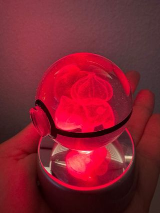 Bola 3D Pokemon Bulbasaur con luces LED
