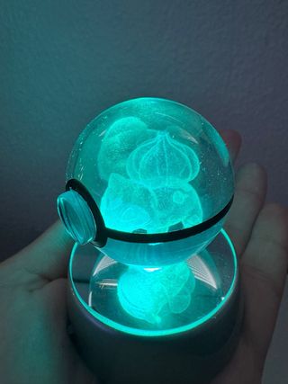 Bola 3D Pokemon Bulbasaur con luces LED