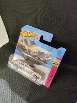 Hotwheels '82 Cadillac Seville