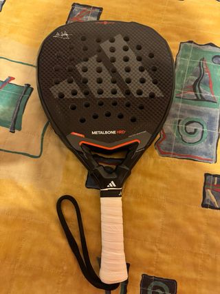 Pala Adidas Metalbone HRD+ 2026