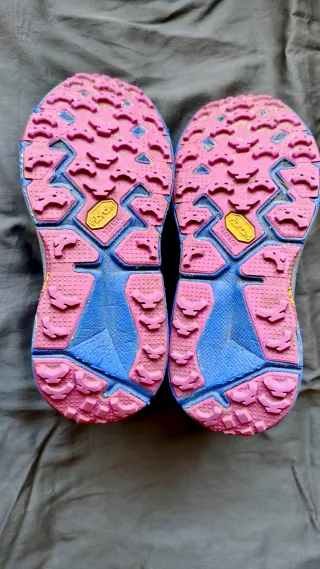 Zapatillas trail running Hoka Speedgoat talla 38.5