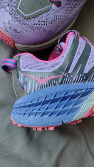 Zapatillas trail running Hoka Speedgoat talla 38.5